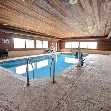 Cobblestone Inn & Suites - Merrill Zewnętrze zdjęcie