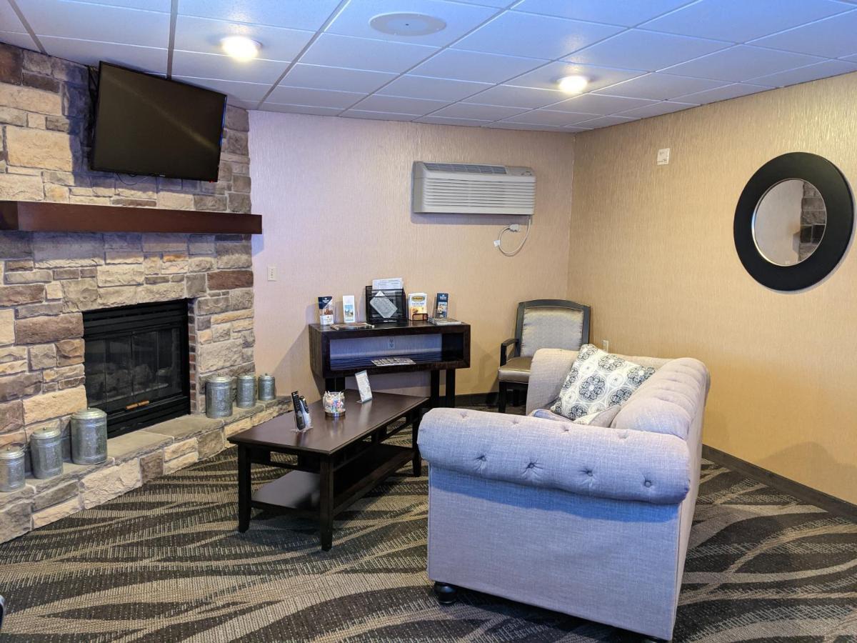 Cobblestone Inn & Suites - Merrill Zewnętrze zdjęcie