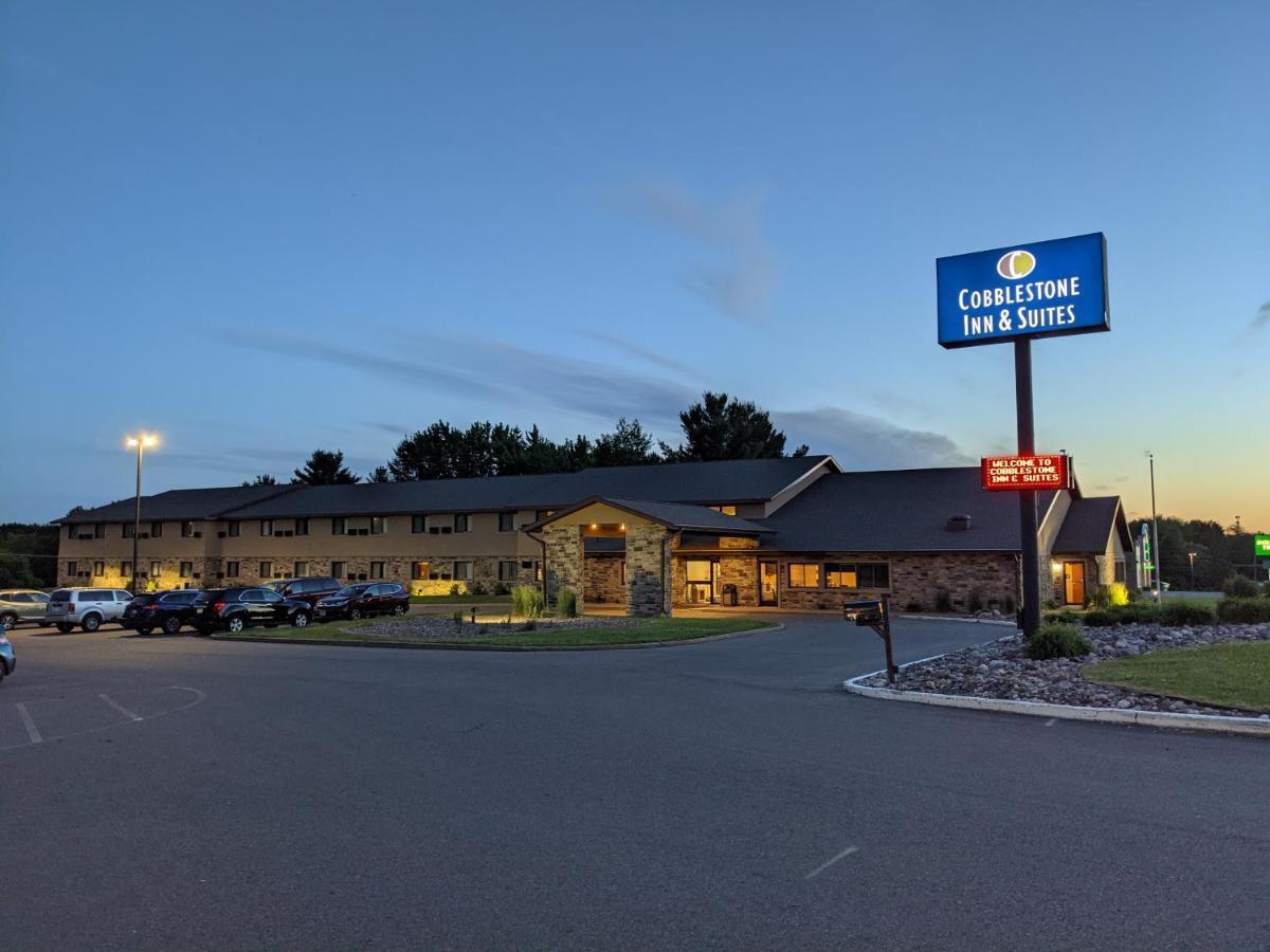 Cobblestone Inn & Suites - Merrill Zewnętrze zdjęcie