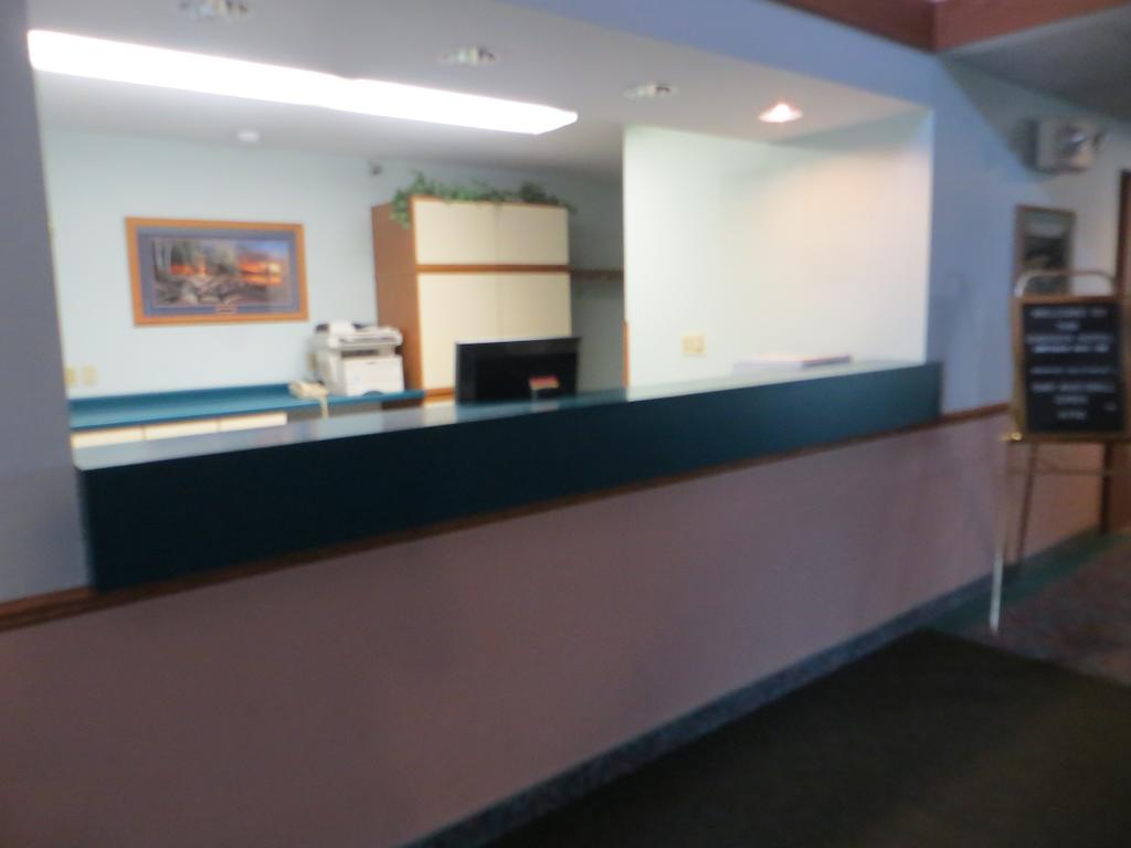 Cobblestone Inn & Suites - Merrill Zewnętrze zdjęcie