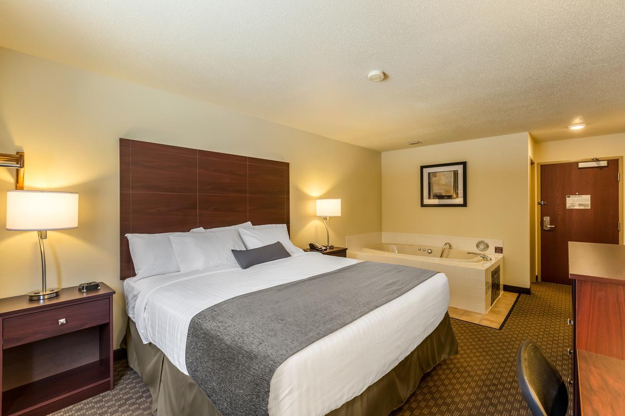 Cobblestone Inn & Suites - Merrill Zewnętrze zdjęcie