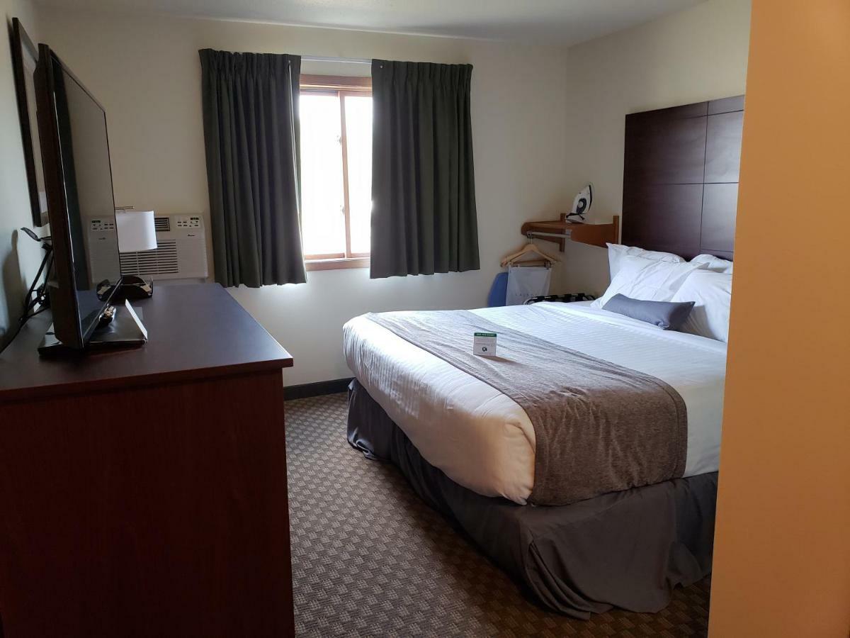 Cobblestone Inn & Suites - Merrill Zewnętrze zdjęcie